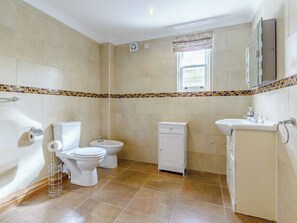 Towels - 1 bedroom accommodation in Beadnell (Beadnell)