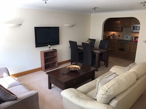 TV - 1 bedroom accommodation in Beadnell (Beadnell)
