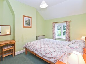 3 bedrooms, bed sheets - 3 bedroom accommodation in Waxham (Waxham)