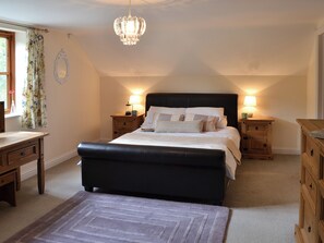 5 bedrooms, free WiFi, bed sheets - 5 bedroom accommodation in Jacobstow, Bude (Jacobstow, Bude)