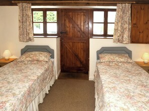 3 bedrooms, free WiFi, bed sheets