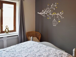 3 bedrooms, free WiFi, bed sheets