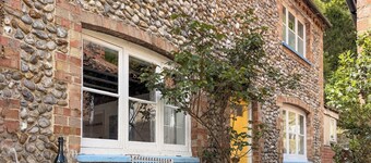2 bedroom accommodation in Stiffkey