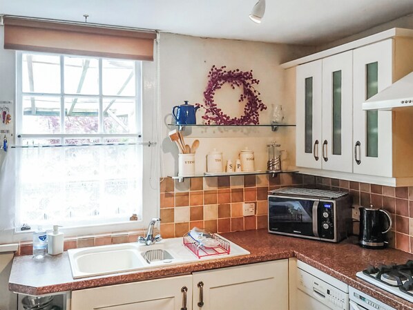 Dishwasher, freezer