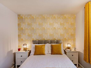 2 bedrooms, free WiFi, bed sheets - Strawberries And Cream (Bowness on Windermere)