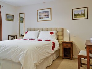 3 bedrooms, free WiFi, bed sheets
