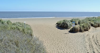 1 bedroom accommodation in Saltfleetby, near Louth