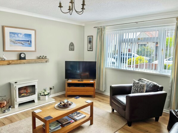 Unclassified image, 1 of 22, button