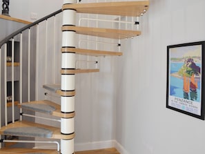 Interior - Beach Comber Cottage (Marazion)