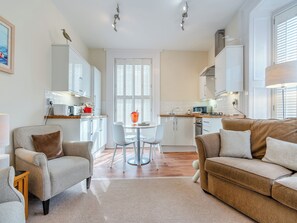 TV, video-game console, Netflix - 2 bedroom accommodation in Whitby (Whitby)