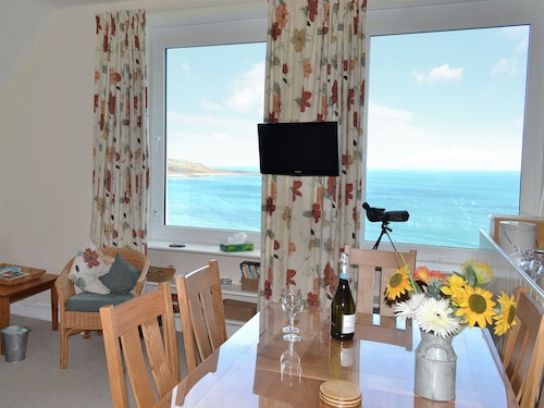 3 makuuhuoneen majoitus Coverackissa, Helstonin lähellä