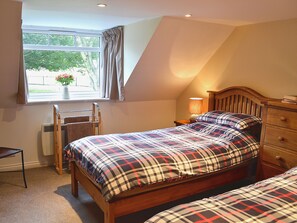 3 bedrooms, free WiFi, bed sheets