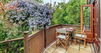 2 bedroom accommodation in Woodbridge