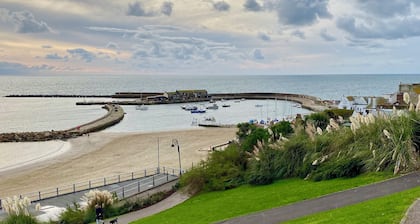 5 bedroom accommodation in Uplyme, near Lyme Regis