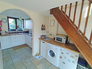 High chair - 2 bedroom accommodation in Hemingby, near Horncastle (Hemingby, near Horncastle)