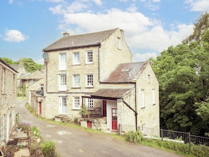 Exterior - Waters Edge Apartment The Mill (West Burton, near Aysgarth)