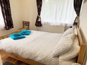 2 soverom, wi-fi (inkludert) og sengetøy