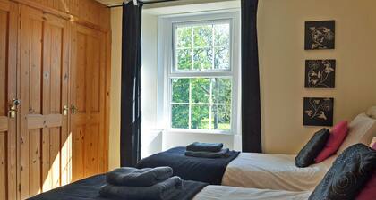 5 Schlafzimmer Unterkunft in Corney