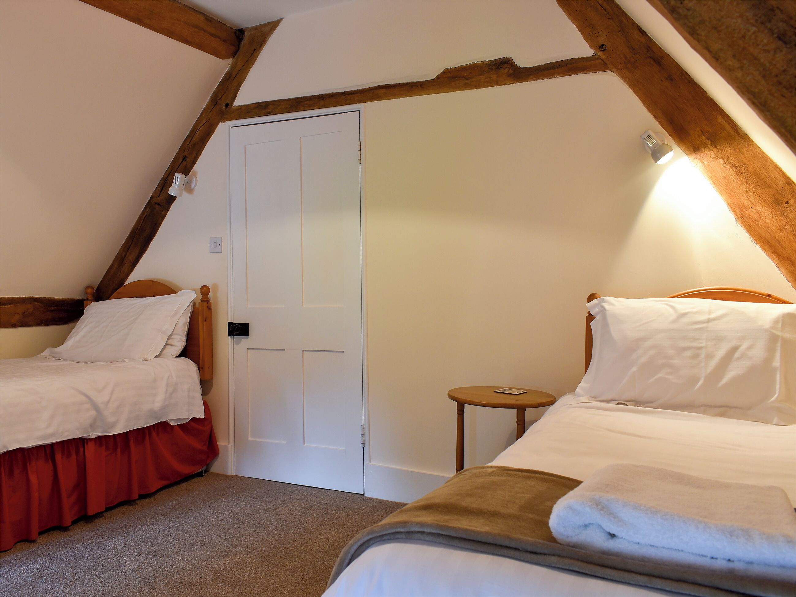 2 soverom, wi-fi (inkludert) og sengetøy