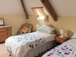 4 室のベッドルーム、ベッドシーツ