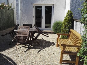 Outdoor dining - 4 bedroom accommodation in Keswick (Keswick)