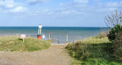 3 Schlafzimmer Unterkunft in Walcott, near North Walsham