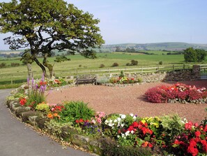 Property grounds - New Park Farm - Church Cottage (near Keswick)