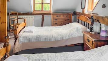 3 bedrooms, free WiFi, bed sheets