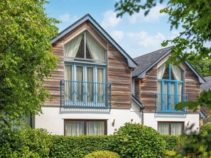 Exterior - 2 bedroom accommodation in Carnon Downs, near Truro (Carnon Downs, near Truro)