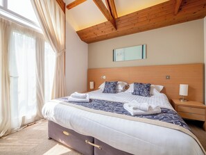 2 bedrooms, free WiFi, bed sheets - 2 bedroom accommodation in Carnon Downs, near Truro (Carnon Downs, near Truro)