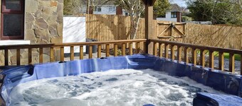 5 bedroom accommodation in Burry Port, near Llanelli