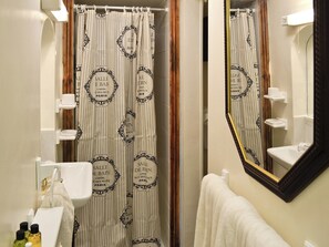 Towels - 2 bedroom accommodation in Bala (Bala)