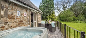 2 bedroom accommodation in Llandeilo