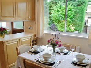 Dining - 3 bedroom accommodation in Walkerburn (Walkerburn)