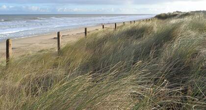 1 bedroom accommodation in Cantley, near Acle