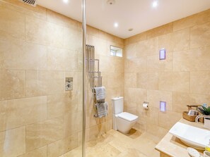 Bathroom - 3 steps to entrance. (Ripon)