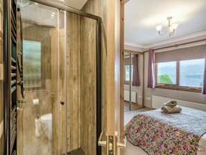 3 間睡房、免費 Wi-Fi、床單