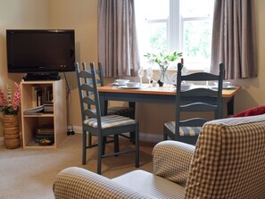 Living area - 2 bedroom accommodation in Keswick (Keswick)