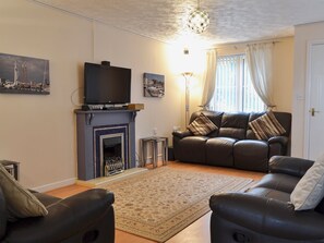 Living area - 3 bedroom accommodation in East Cowes (East Cowes)