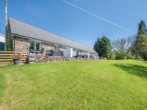 Exterior - 2 bedroom accommodation in Llandeilo (Llandeilo)