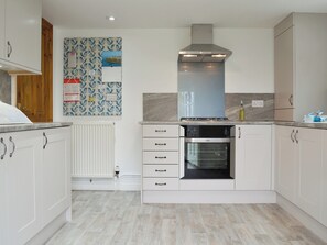 Dishwasher, highchair - 2 bedroom accommodation in North Petherwin, near Launceston (North Petherwin, near Launceston)