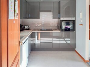 Dishwasher, freezer