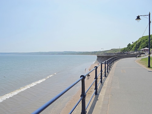 2 bedroom accommodation in Filey