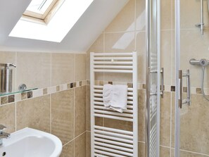 Towels - 3 bedroom accommodation in Shanklin (Shanklin)