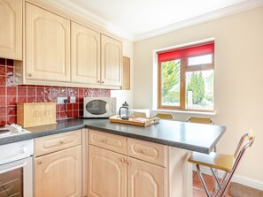 High chair - 1 bedroom accommodation in St Osyth (St Osyth)