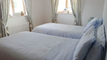 2 bedrooms, free WiFi, bed sheets