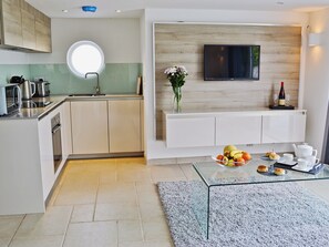 Geschirrspüler, Hochstuhl