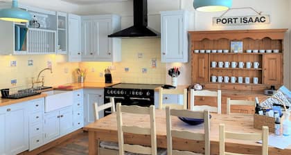 4 bedroom accommodation in Port Isaac