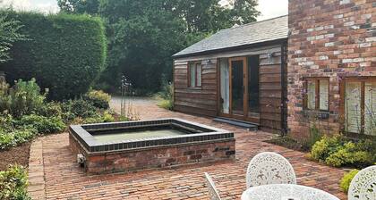 3 bedroom accommodation in Kidderminster