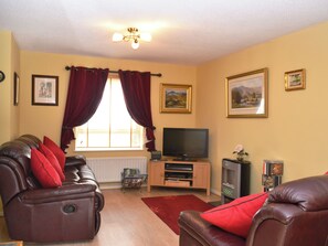 Living area - 3 bedroom accommodation in Keswick (Keswick)